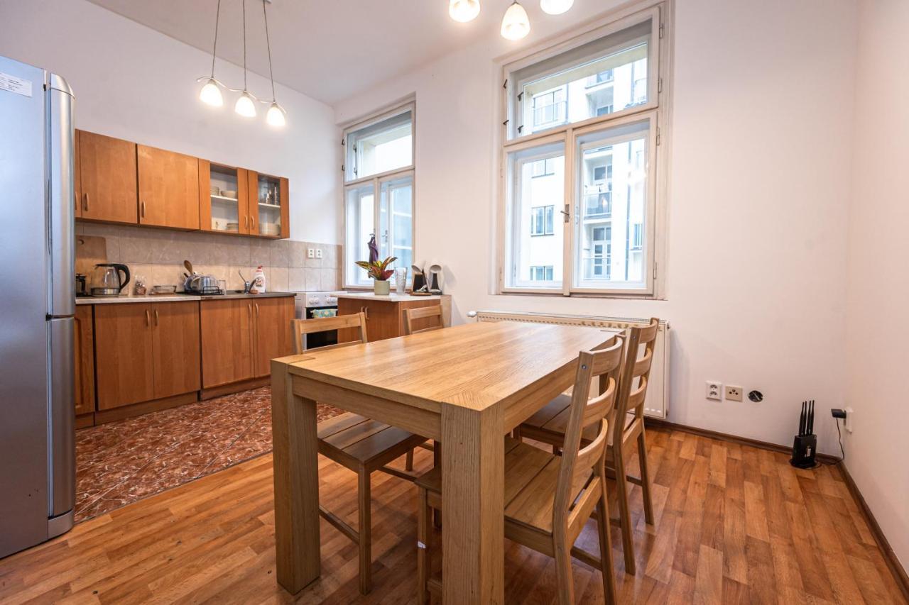 Apartment Lublanska 48 Prague Ngoại thất bức ảnh